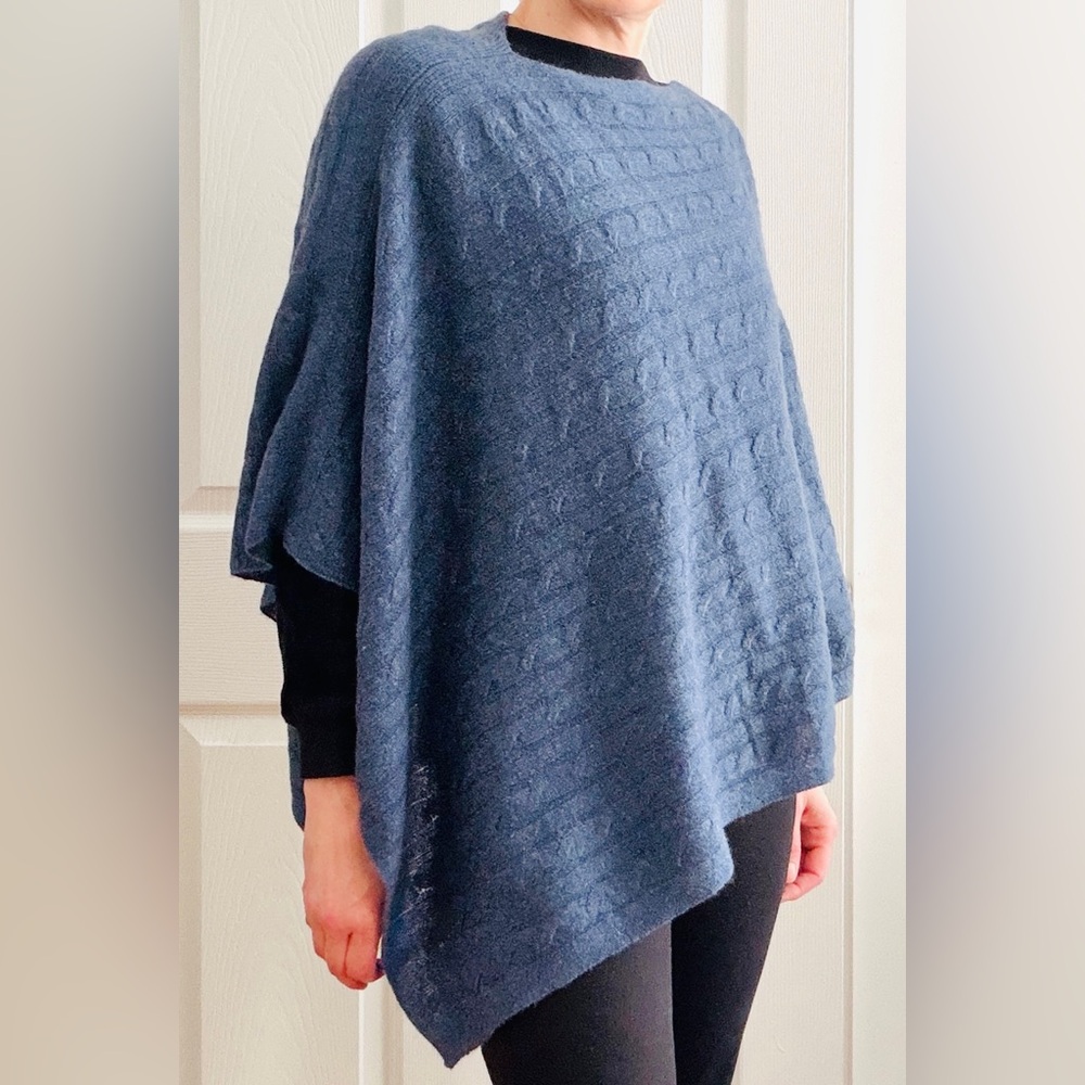 100% Cashmere Claudia Nichole Cable Knit Poncho Dress Topper Heathered Blue